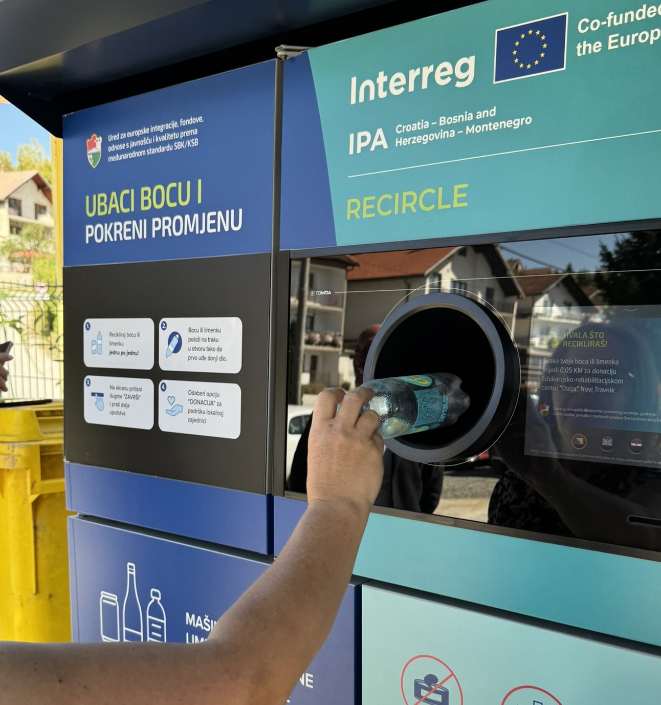 Recikliraj i doniraj: Dva nova reciklomata u Novom Travniku 
