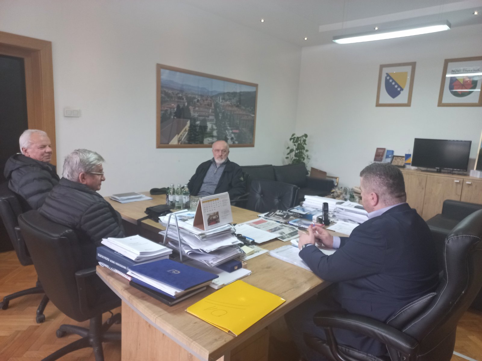 Riješiti  problem  snabdijevanja ogrjevnim drvetom  za umirovljeničku/ penzionersku populaciju