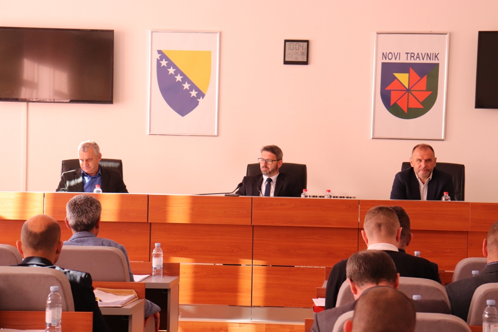 Općinsko vijeće Novi Travnik pokrenulo Inicijativu za  donošenje Zakona o isticanju zastava