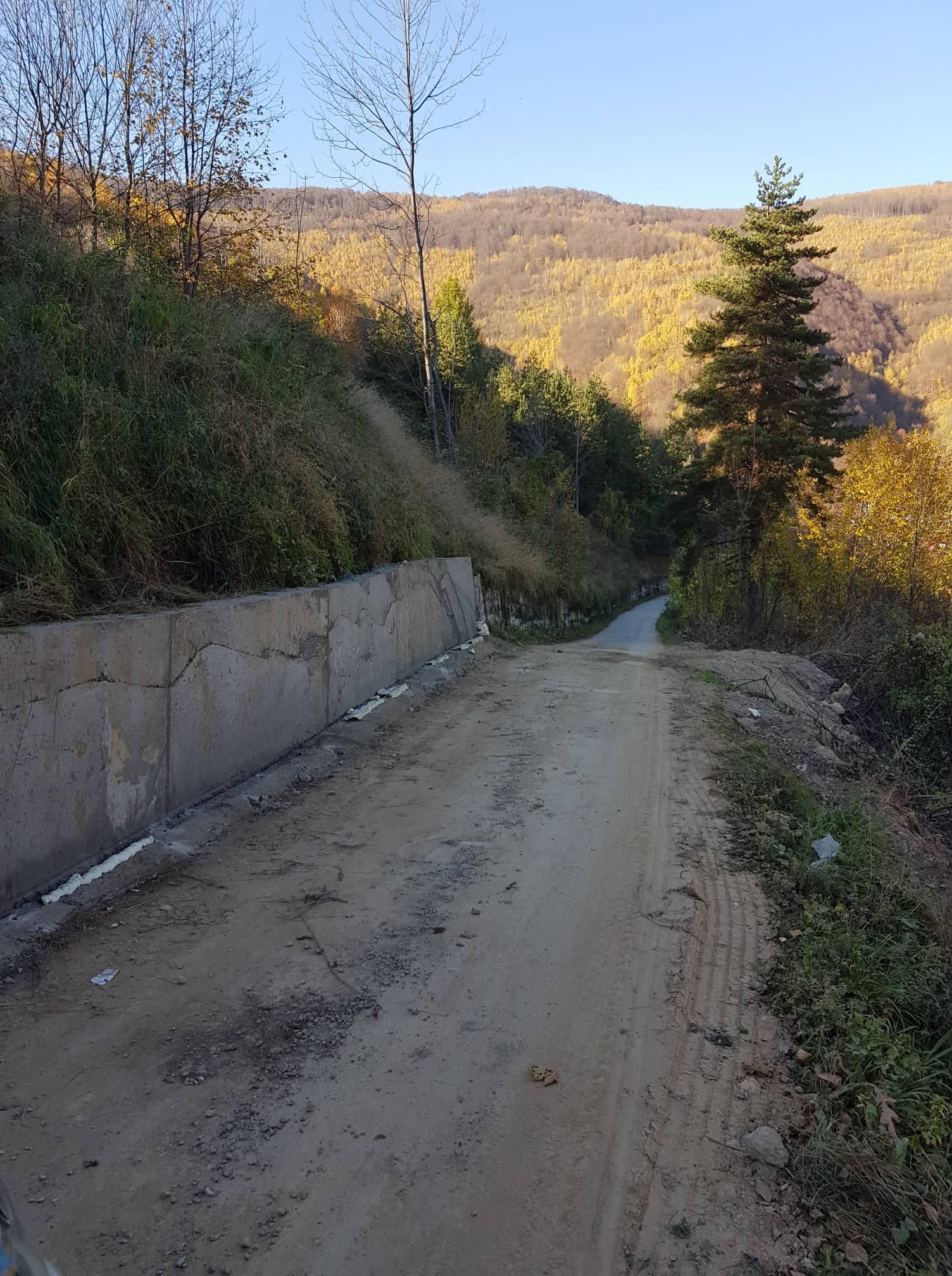 Izgrađen potporni zid uz prometnicu u Gornjim Pećinama