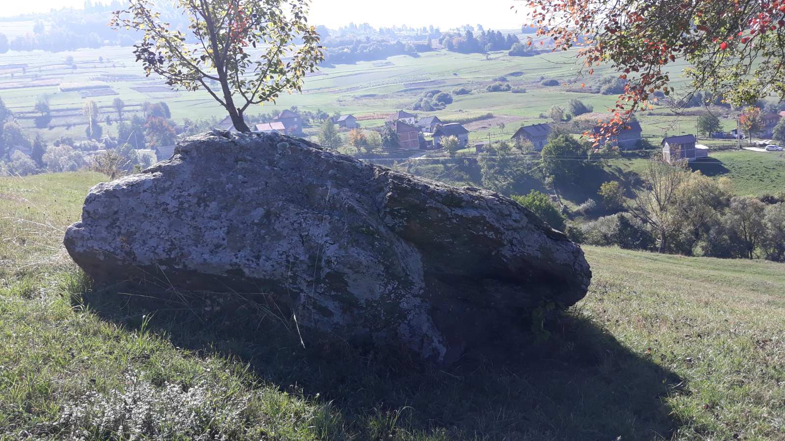  Na lokalitetu Opara  uočen do sada neistražen megalit